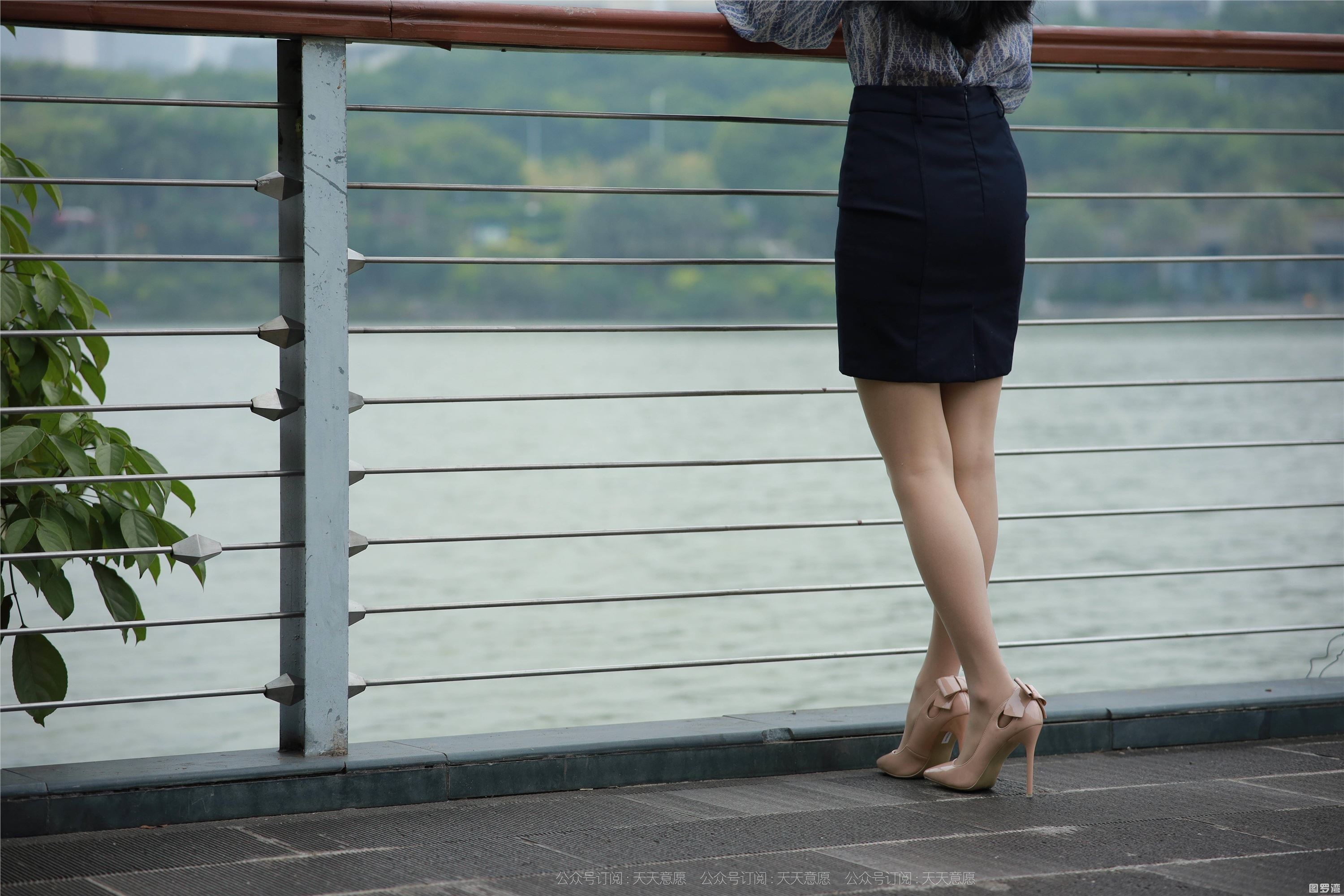 IESS异思趣向  2021.10.25 丝享家957：婉苹《公园偶遇美女》